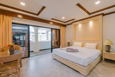 Royal Prince Residence, Patong Beach – Foto’s 12